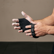 Neoprene lifting grip pads