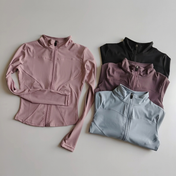 Women's long-sleeve quick-dry zip-up running jacket - detail view